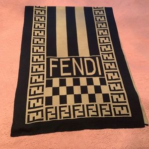 Oversize Fantasy Scarf